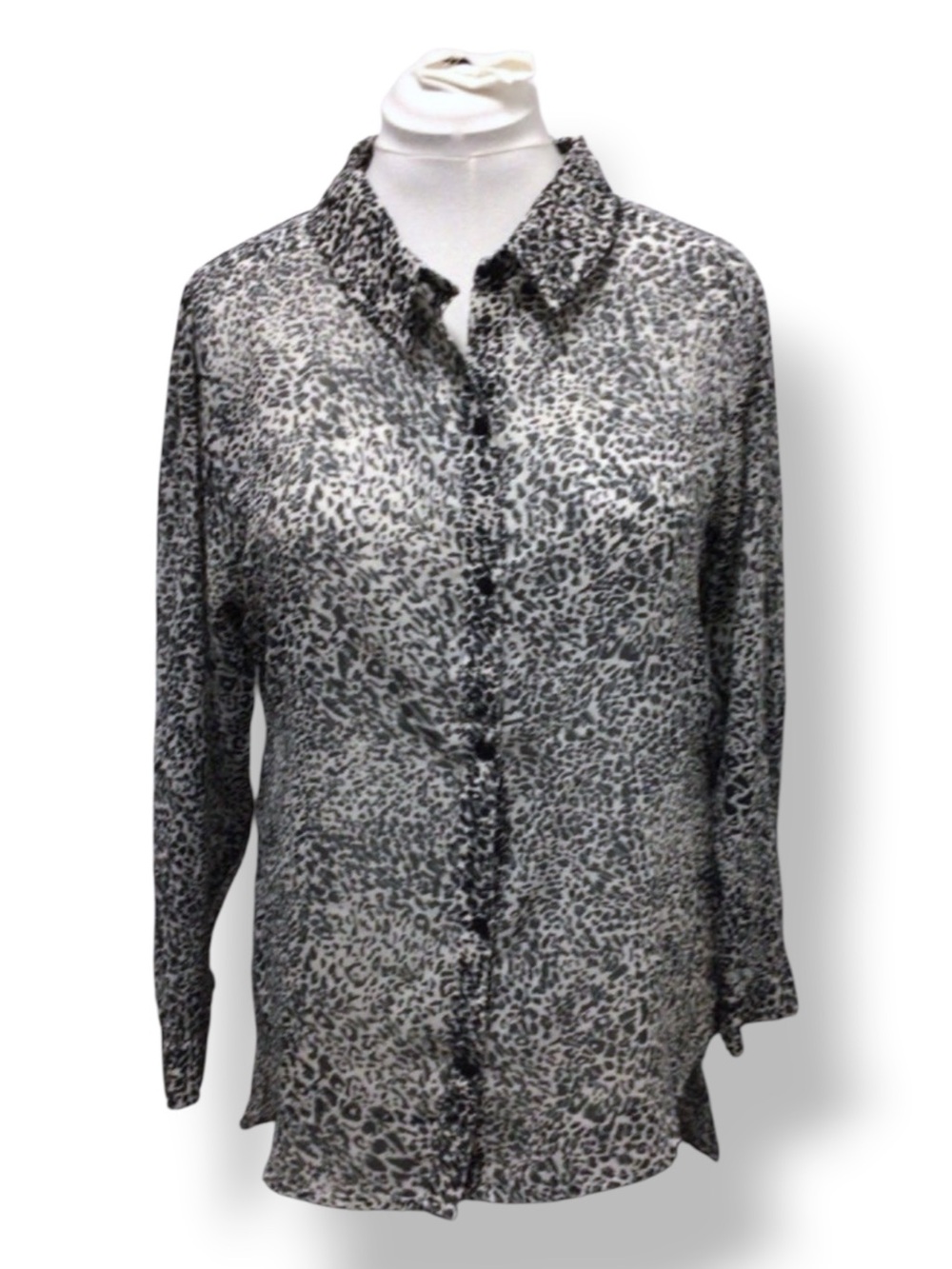Apollo Women’s Plus Long Roll-Tab Sleeve Button Up High-Low Shirt Animal 1X